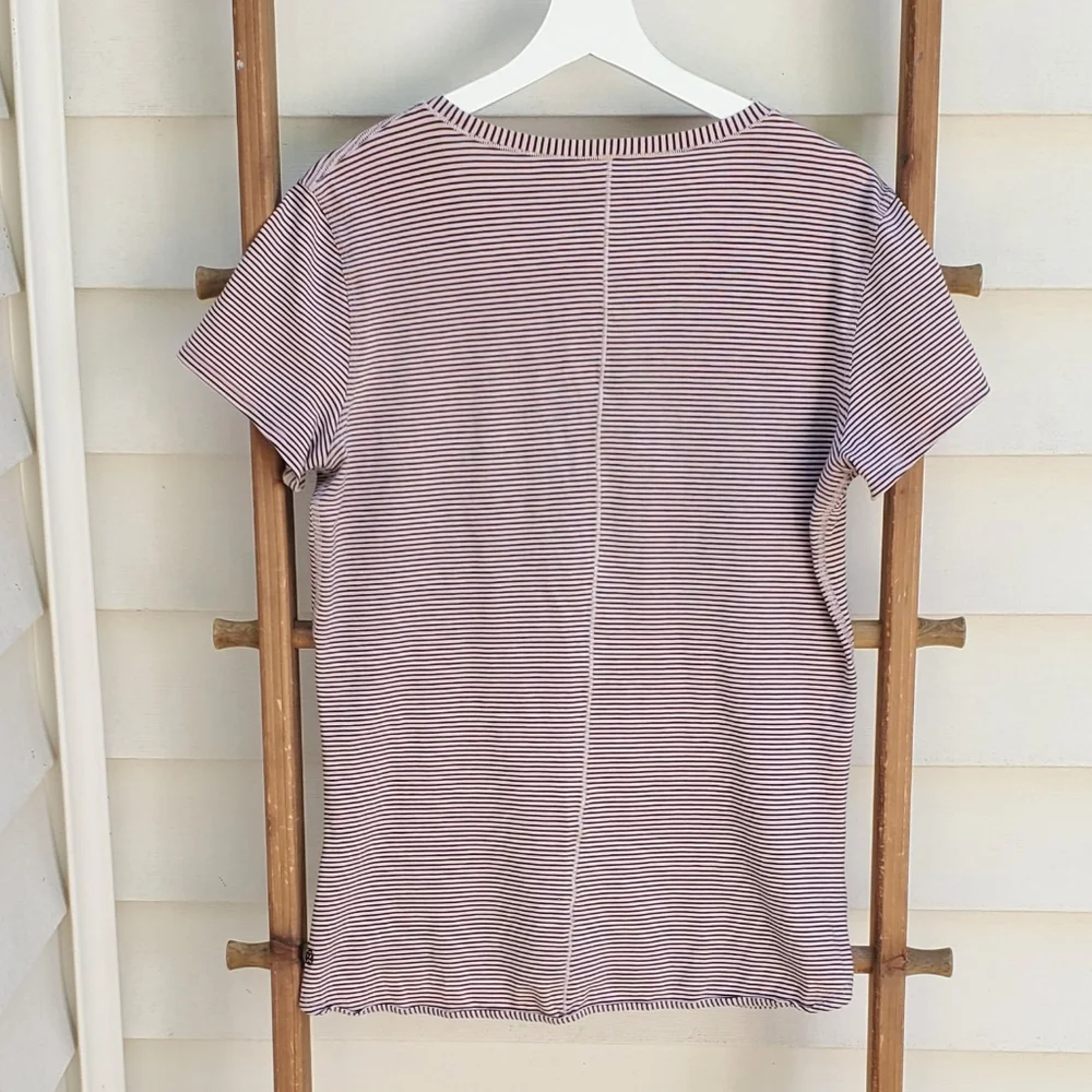 Lululemon V-Neck Striped Tee Size 10